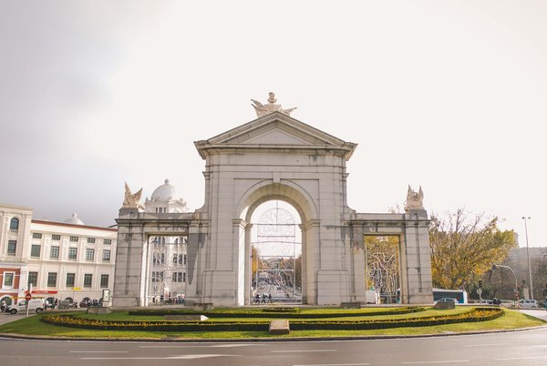 Discover Insider Methods to Score Free or Discounted Tickets for London's Royal Opera House!